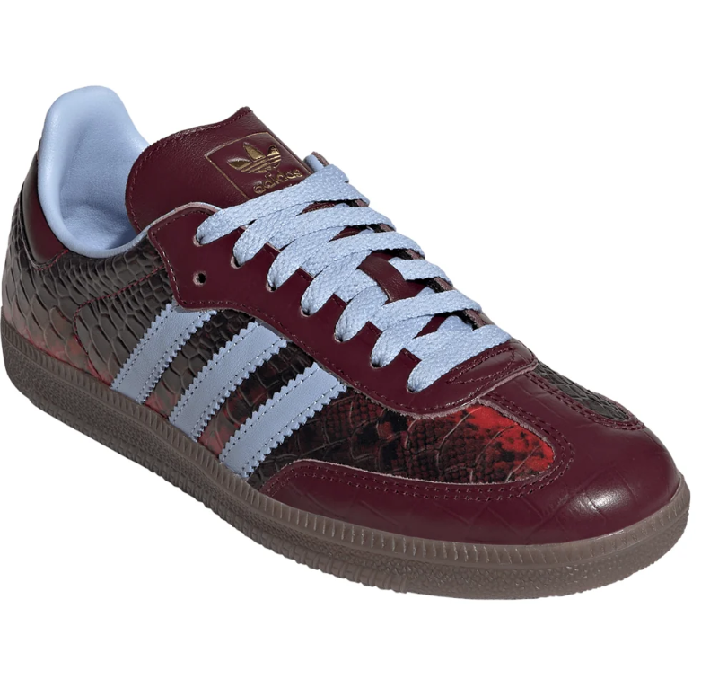Croc-Effect Low-Top Sneakers – Burgundy & Light Blue