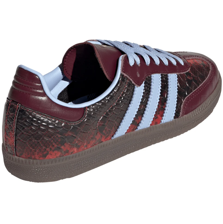 Croc-Effect Low-Top Sneakers – Burgundy & Light Blue