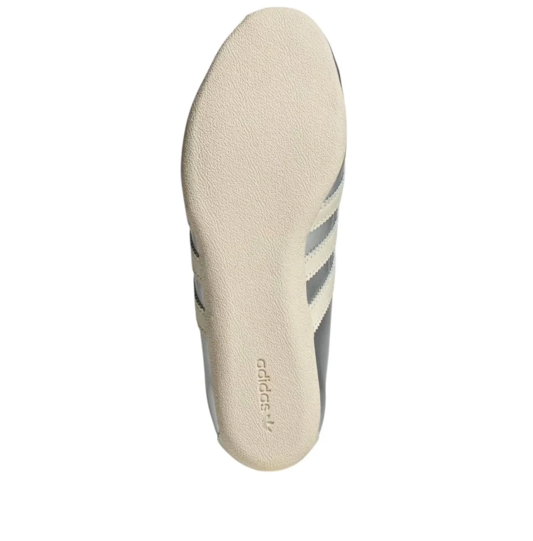 Tokyo Low-Top Sneakers – Metallic Silver & Cream
