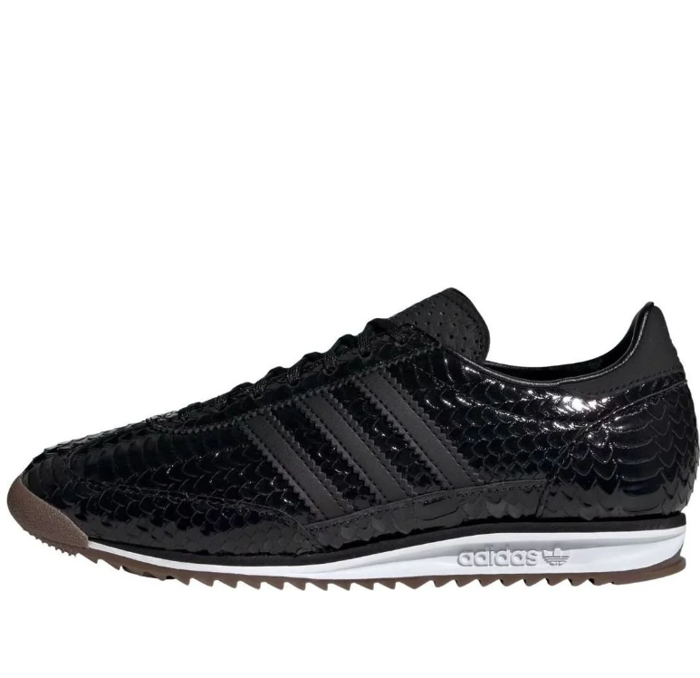 Reptile-Texture Low-Top Sneakers – Black, White & Gum