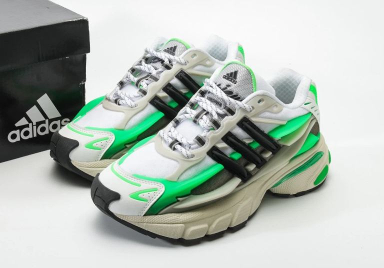 Retro Chunky Lace-Up Sneakers with Three-Stripe Detail