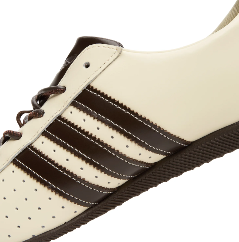 Japan Low-Profile Sneakers – Cream & Dark Brown