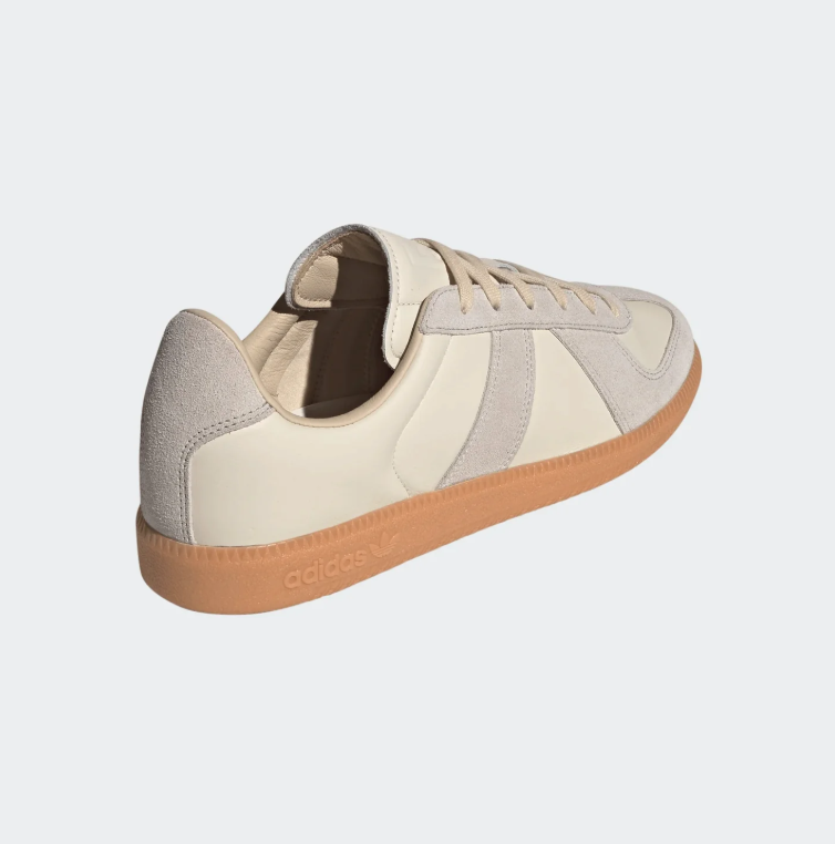 Retro Low-Top Sneakers – Cream, Light Gray & Gum