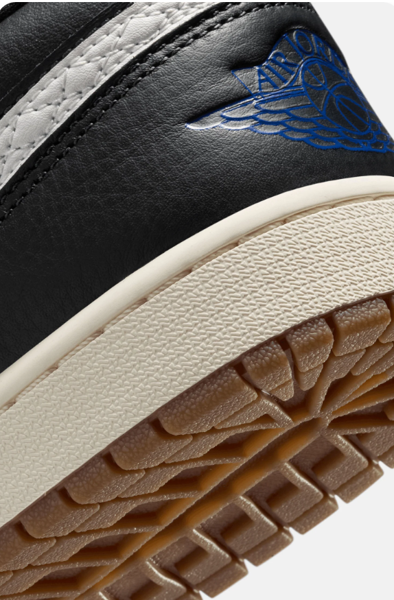 Air Jordan 1 Low-Top Sneakers – Black, Quilted White & Gum