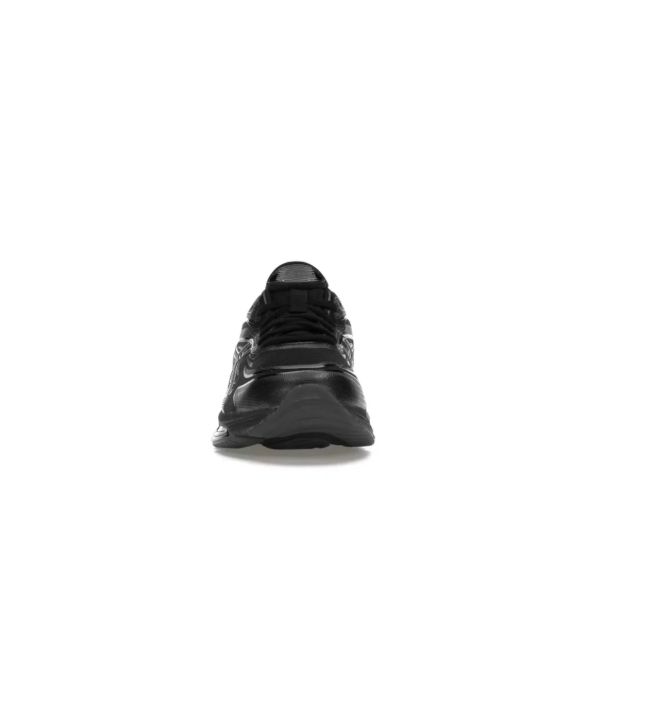 ASICS Low-Top Sneakers – Black with Silver-Gray Outline Stripes